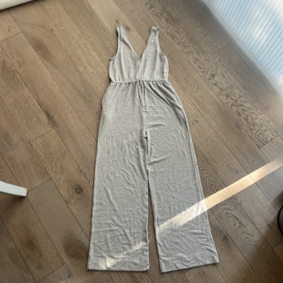 EUC (worn once) Spiritual Gangster ‘Delilah’ Cinched Waist Jumpsuit (XS) - Picture 12 of 14